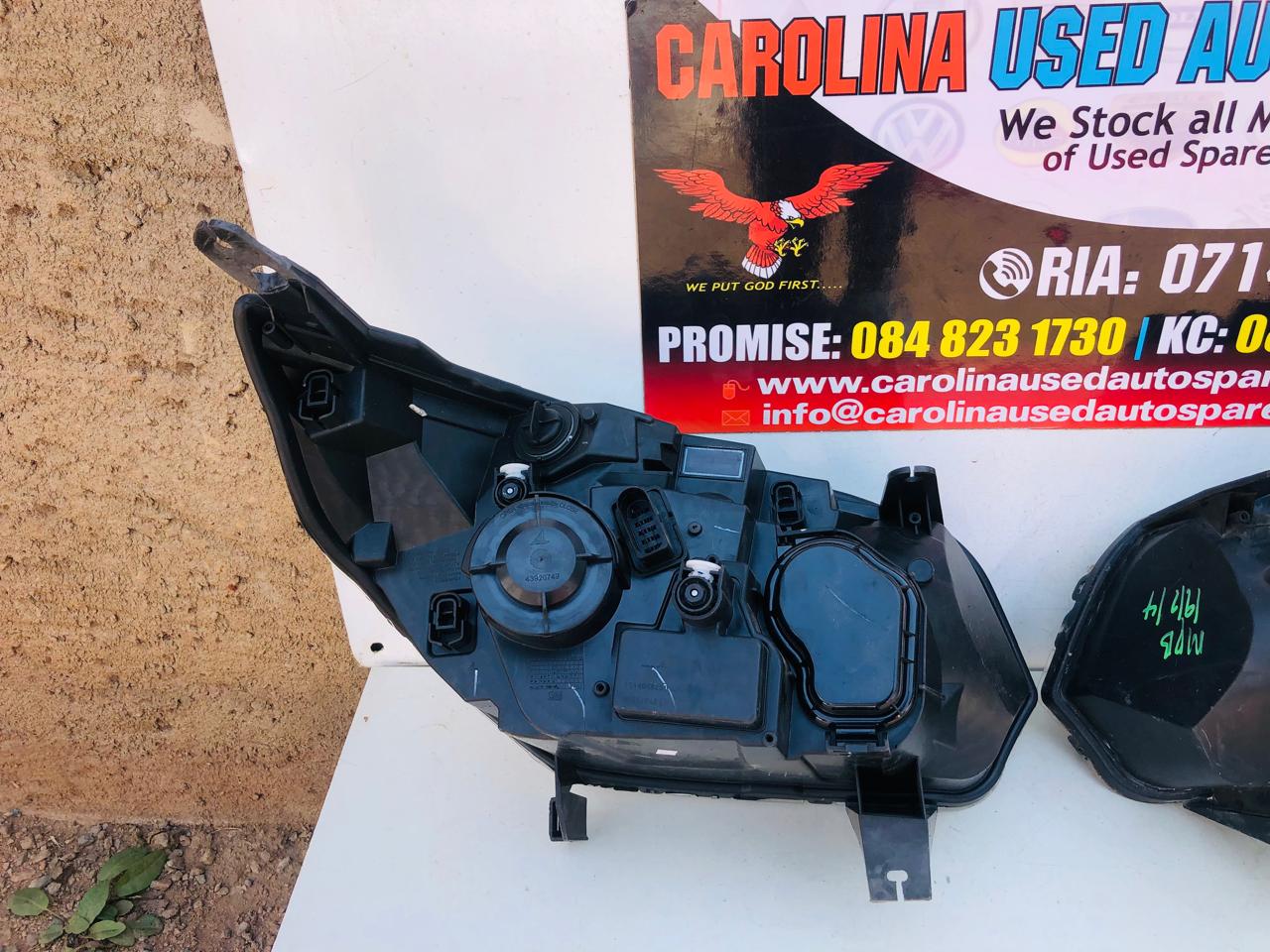 Chevrolet trailblazer left and right side headlight - Private Seller Chevrolet trailblazer left and right side headlight - Private Seller