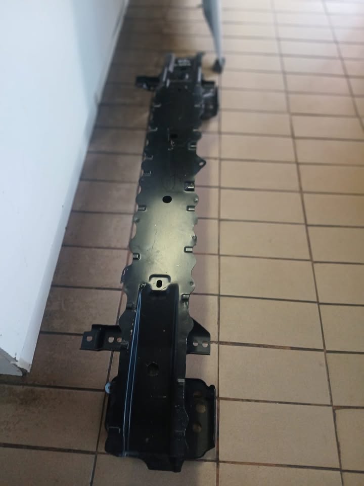 2014 FORD FIESTA FRONT STIFFENER - Private Seller 2014 FORD FIESTA FRONT STIFFENER - Private Seller