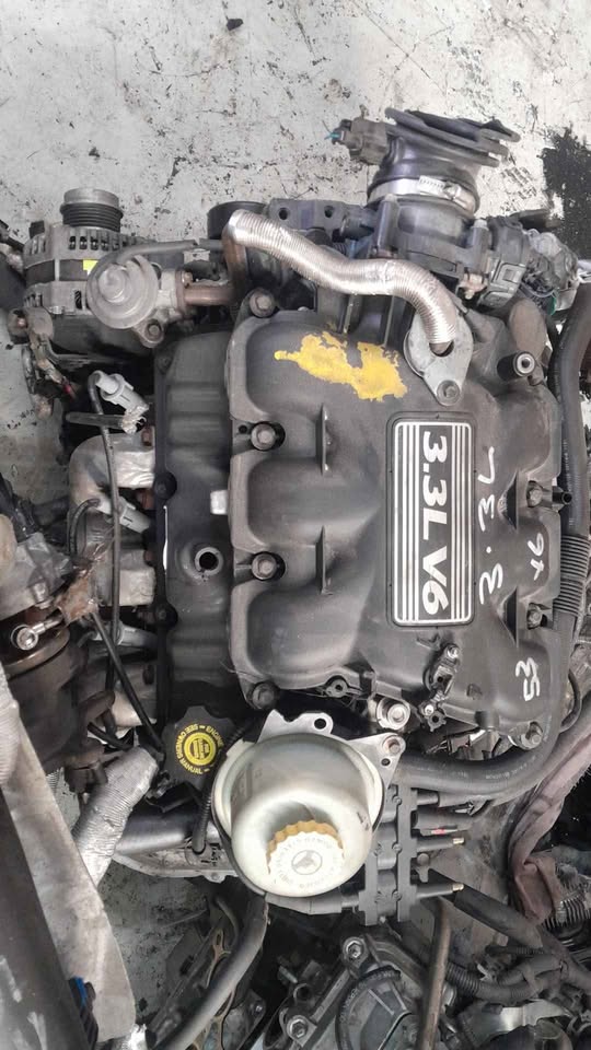 Chrysler 3.3 v6 engine for sale - Private Seller