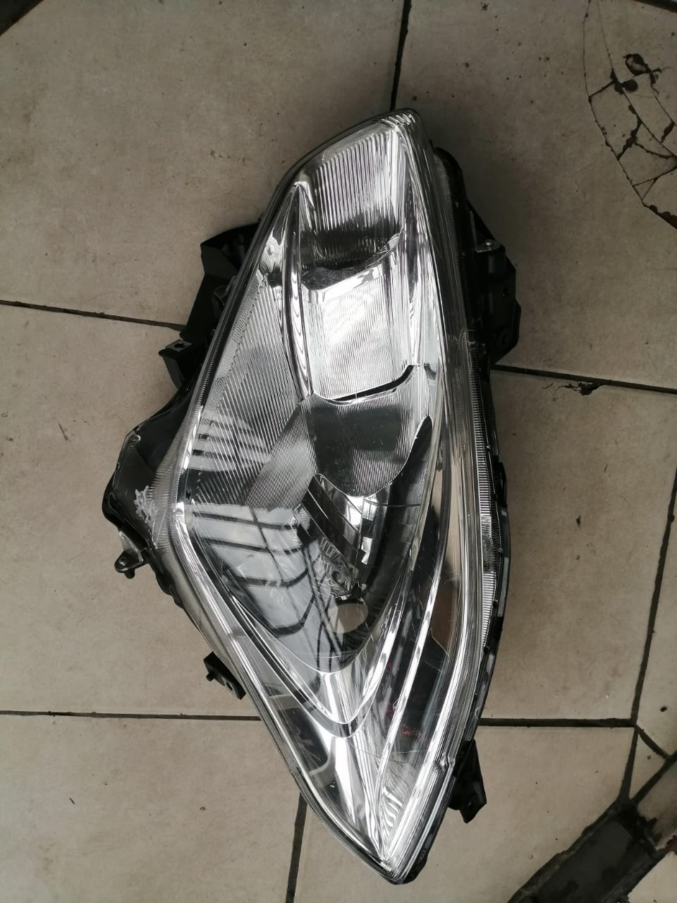 SUZUKI SWIFT HEADLIGHT 2018 TO 2020 - Private Seller SUZUKI SWIFT HEADLIGHT 2018 TO 2020 - Private Seller