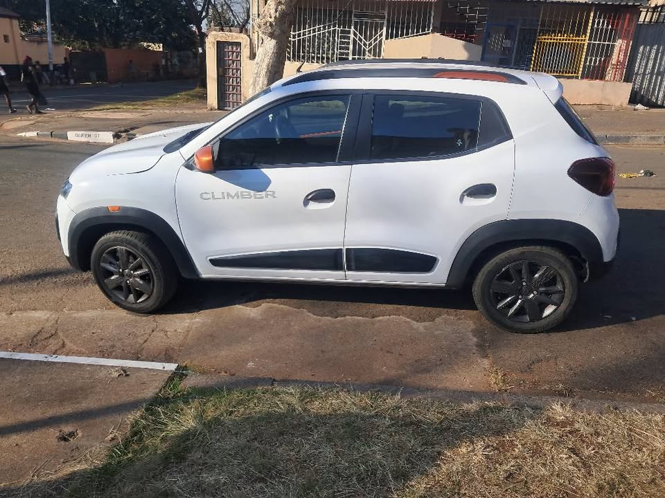 Renault Kwid Climber 1.0 Automatic  2024