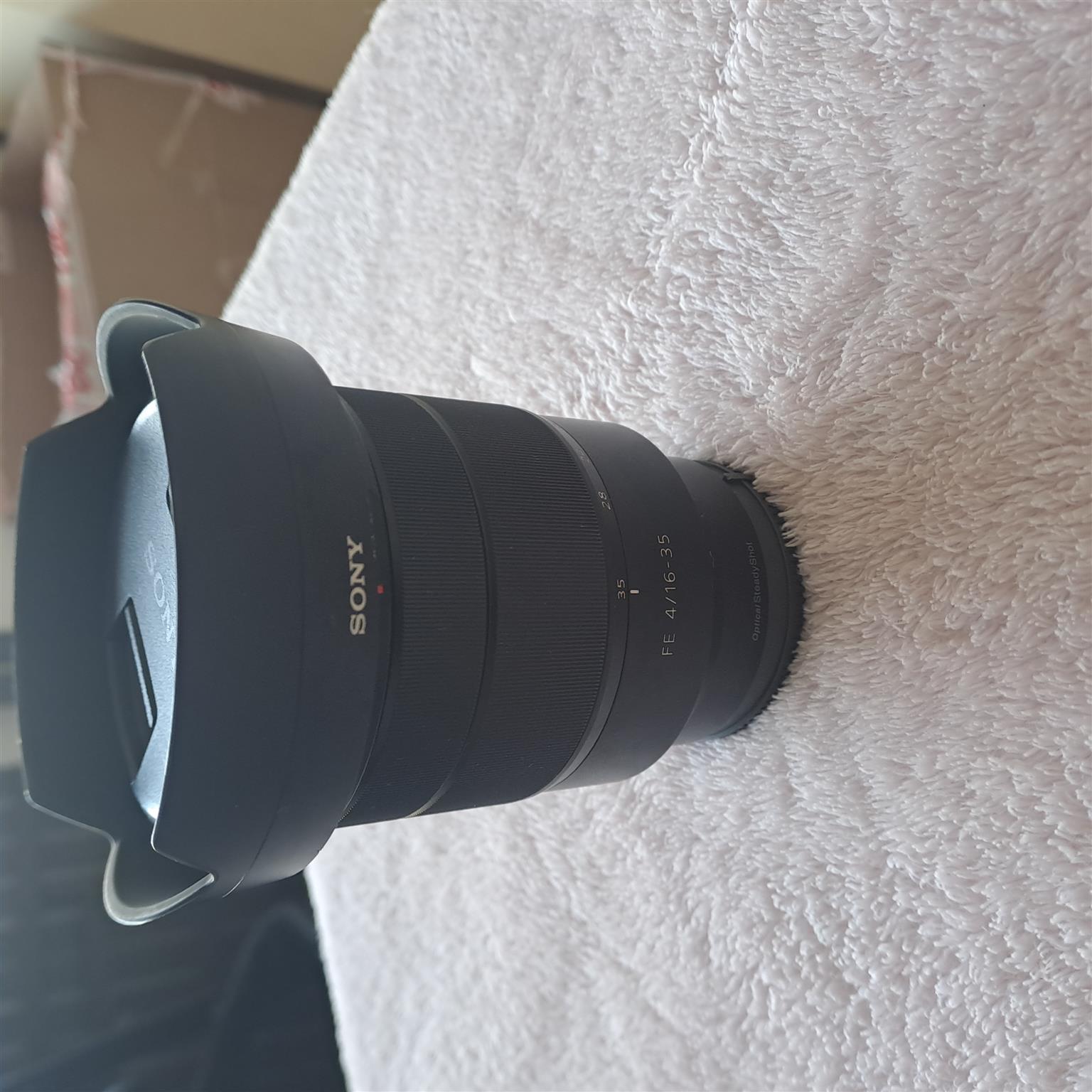 Sony Vario-Tesser 16mm-35mm E mount.