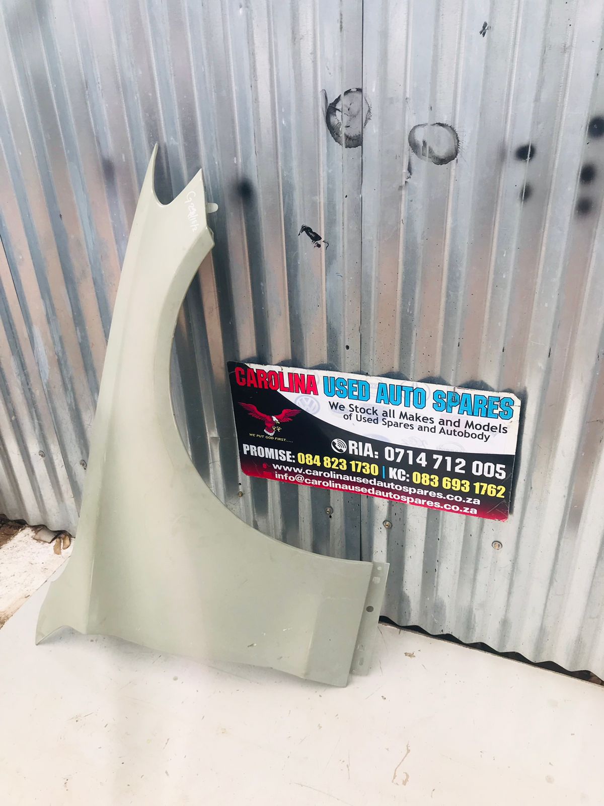 Mercedes Benz W205 C-Class right side front fender - Private Seller