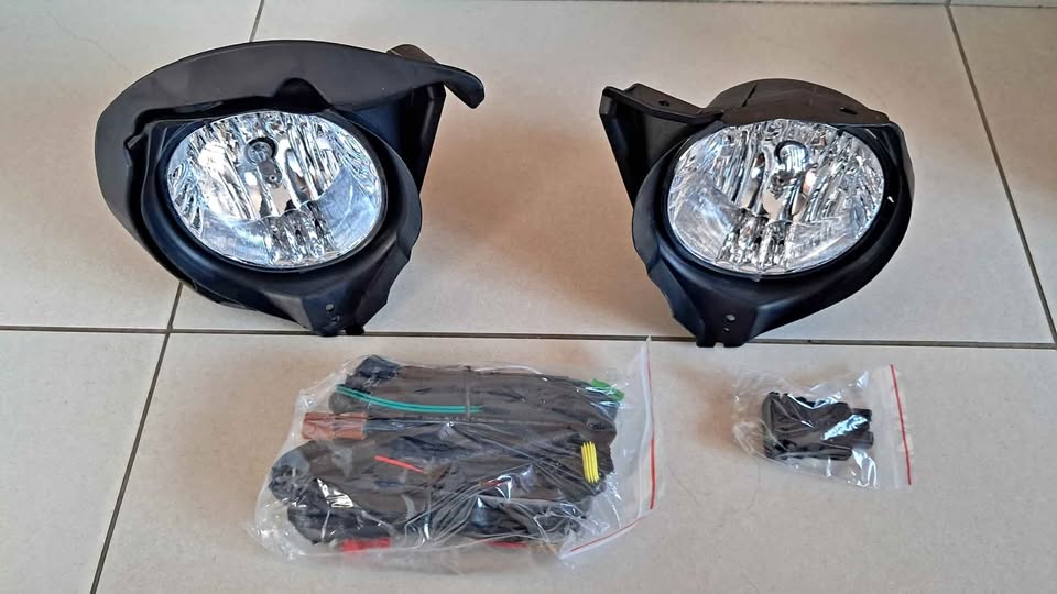 TOYOTA FORTUNER 09/11 BRAND NEW FOGLIGHT KITS FORSALE