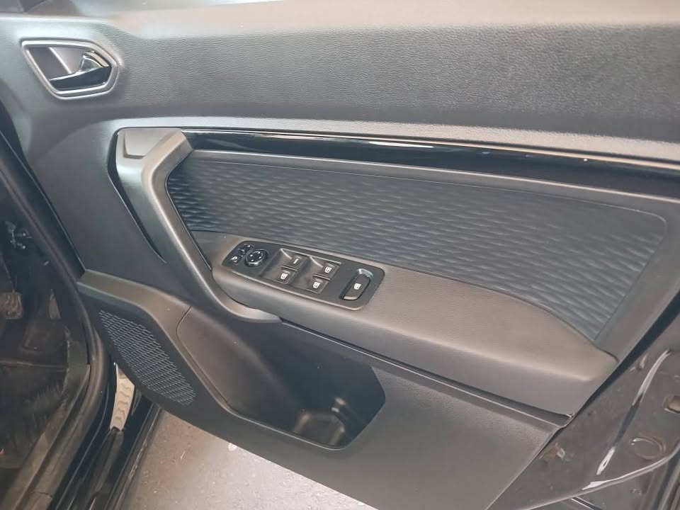 2024 RENAULT KIGAR 1.0 T X-STONIC Transmission: Automatic Mileage: 3000km Fueltype: Petrol Black