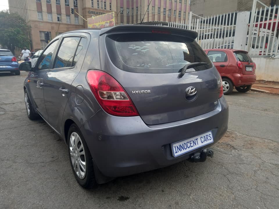 2012 HYUNDAI i20 1.6 PETROL, MANUAL TRANSMISSION, GREY COLOUR, 75000KMS,
