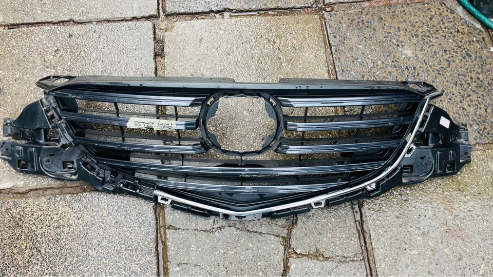 Mazda CX5 grill - Private Seller