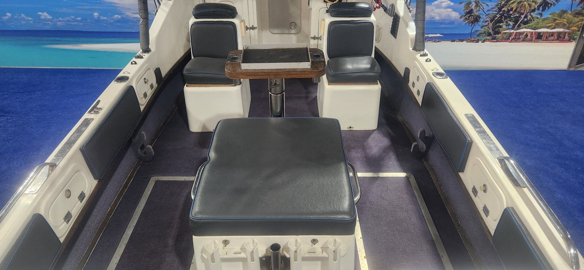 GAMEFISH 595 ON TRAILER 2 X 90 HP SUZUKI 4 STROKES 2012 MODELS 600 HOURS