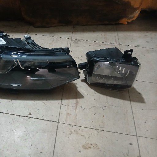 vw t cross headlight - Private Seller