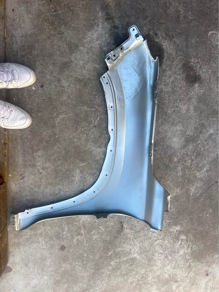 Suzuki Vitara urban cruiser right side fender (2020 onwards) - Private Seller Suzuki Vitara urban cruiser right side fender (2020 onwards) - Private Seller