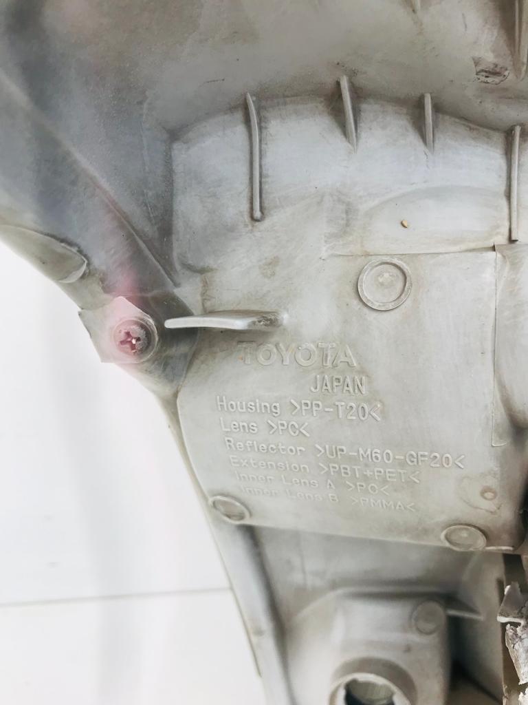 Toyota Prado left side headlight - Private Seller Toyota Prado left side headlight - Private Seller