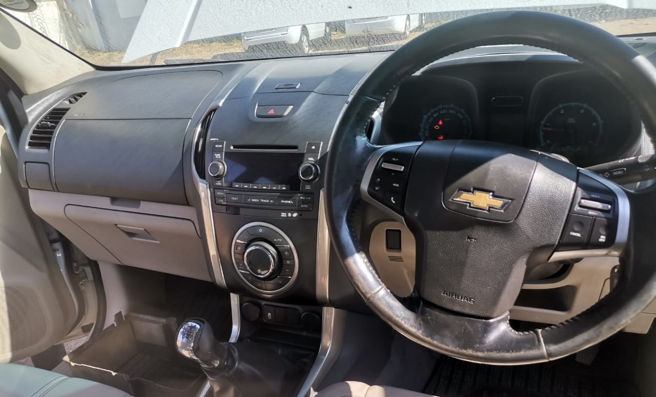 Now Selling (USED) Chev Trailblazer Dashboard and Interior Parts - Private Seller Now Selling (USED) Chev Trailblazer Dashboard and Interior Parts - Private Seller