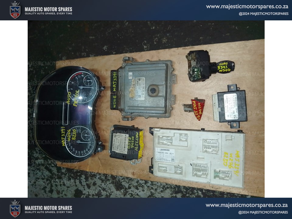 Mercedes b250 w246 m270 auto 2013 lockset for sale maj3391 - Private Seller