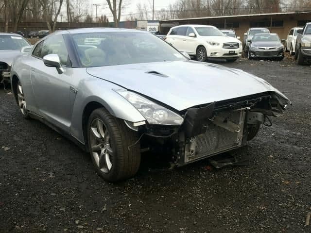 Nissan GTR front bumper forsale - Private Seller Nissan GTR front bumper forsale - Private Seller