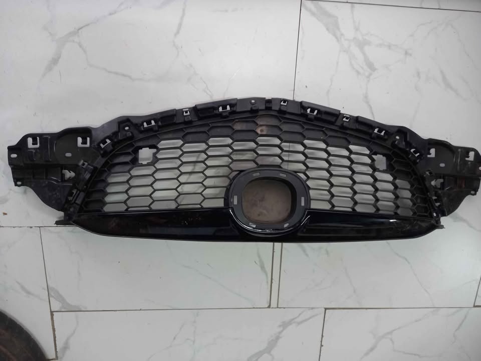 2015 mazda cx5 main grill for sale - Private Seller 2015 mazda cx5 main grill for sale - Private Seller