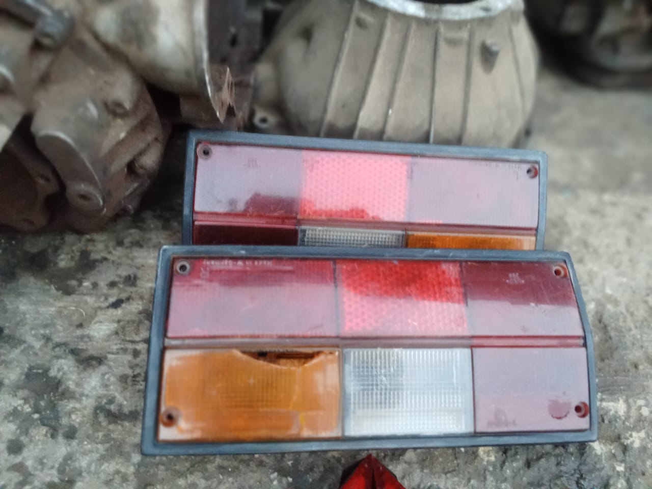 Microbus(VW) tail lights set R1200 - Private Seller