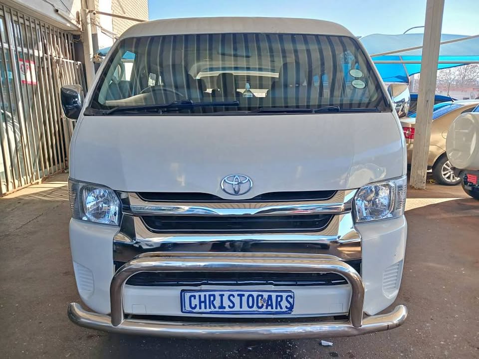 Used Toyota Quantum 2.5D-4D GL 10-seater bus - Private Seller Used Toyota Quantum 2.5D-4D GL 10-seater bus - Private Seller
