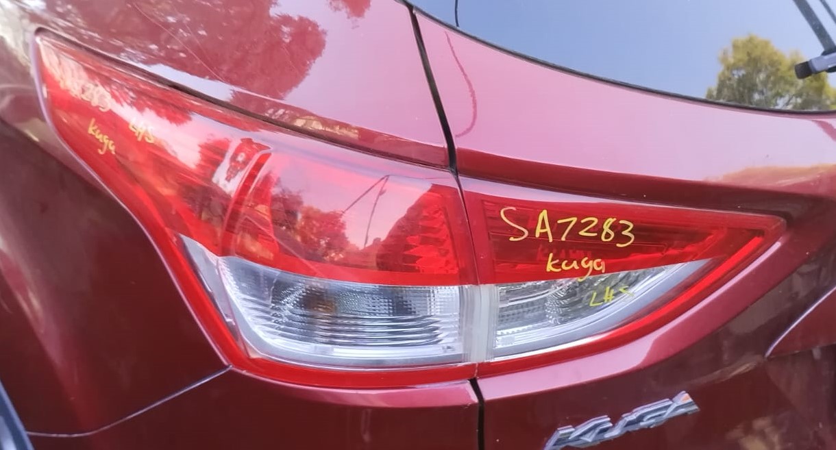 2014 FORD KUGA 1.5 PETROL STRIPPING FOR SPARES