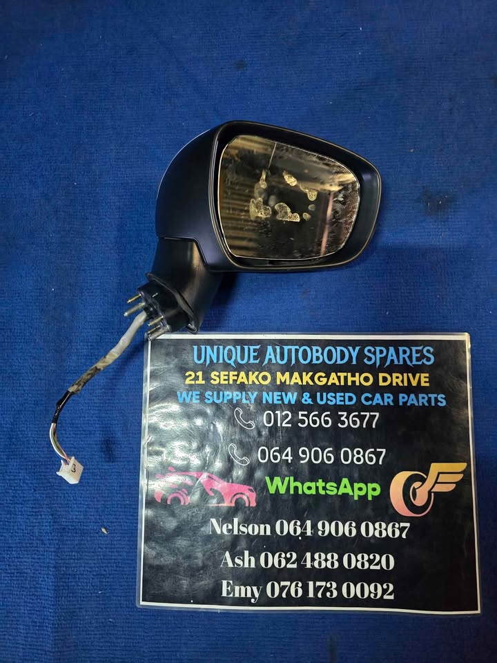 Toyota Starlet Suzuki Baleno Right Mirror - Private Seller