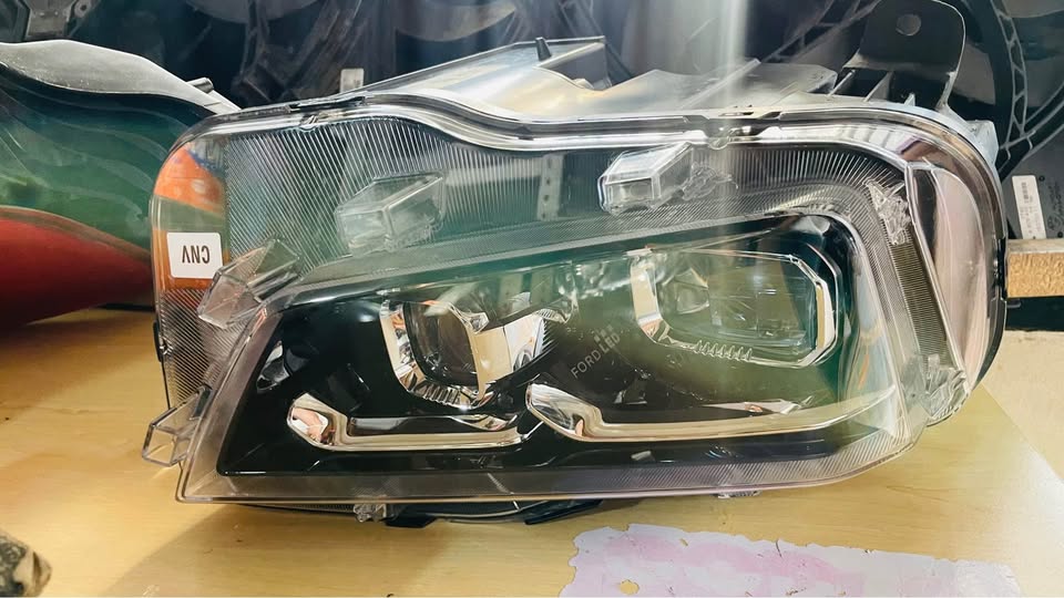 Ford Territory LED headlight - Private Seller Ford Territory LED headlight - Private Seller