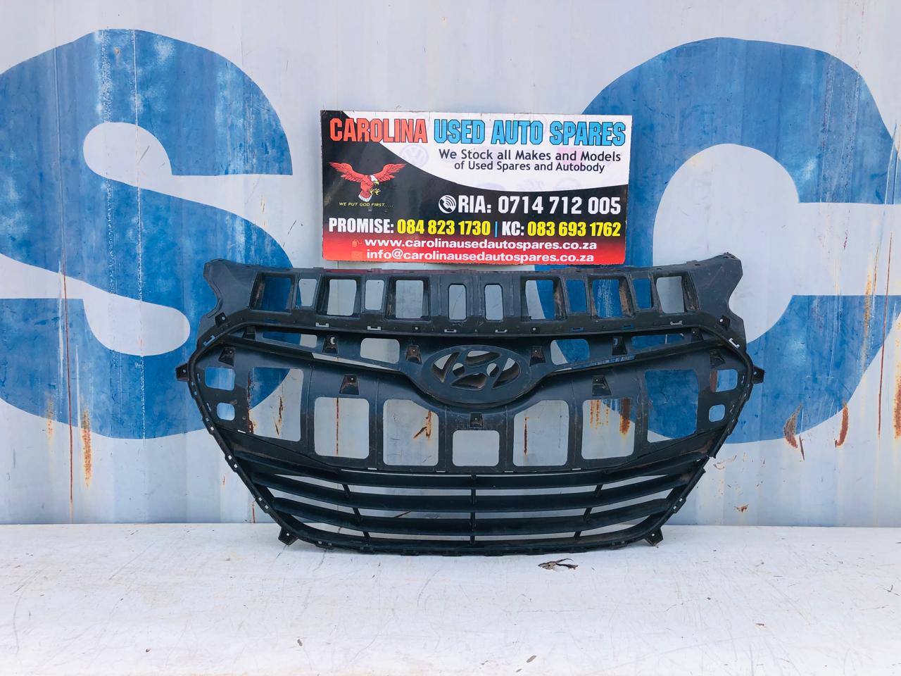 Hyundai i30 front bumper grill (2012-2017) - Private Seller Hyundai i30 front bumper grill (2012-2017) - Private Seller