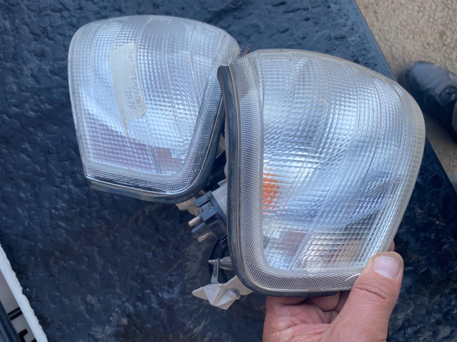 Mercedes Benz W201 corner light - Private Seller Mercedes Benz W201 corner light - Private Seller