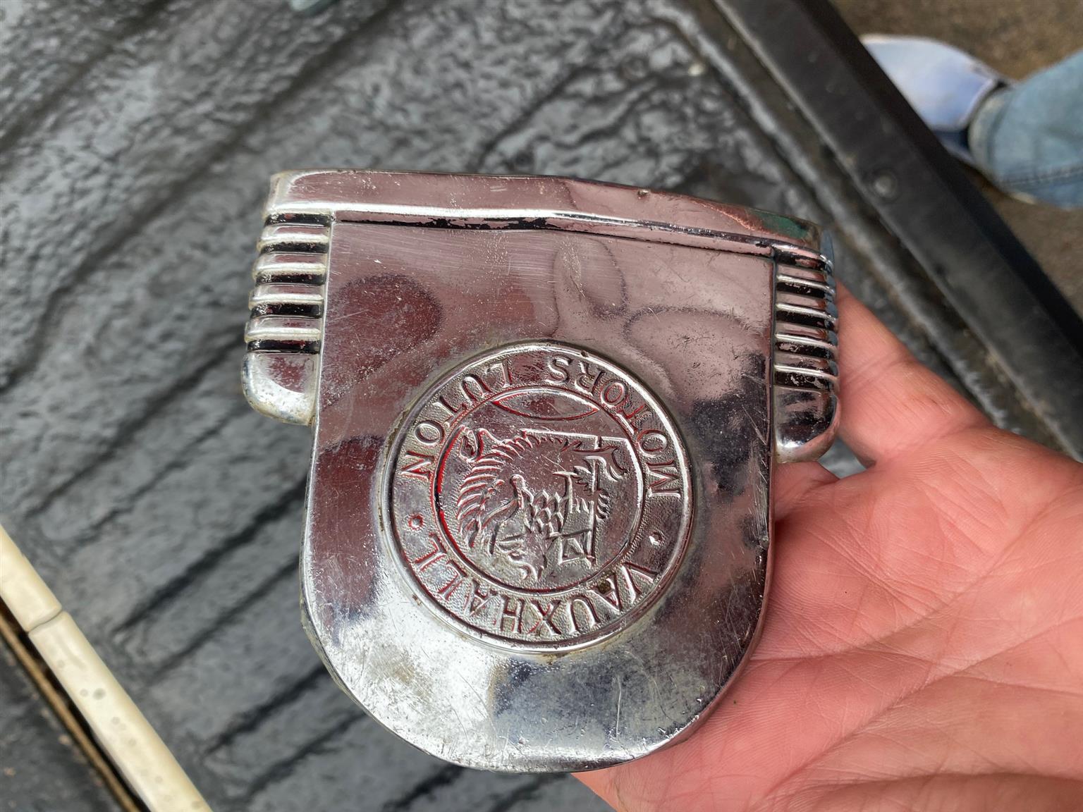 Vauxhall Emblem - Private Seller Vauxhall Emblem - Private Seller