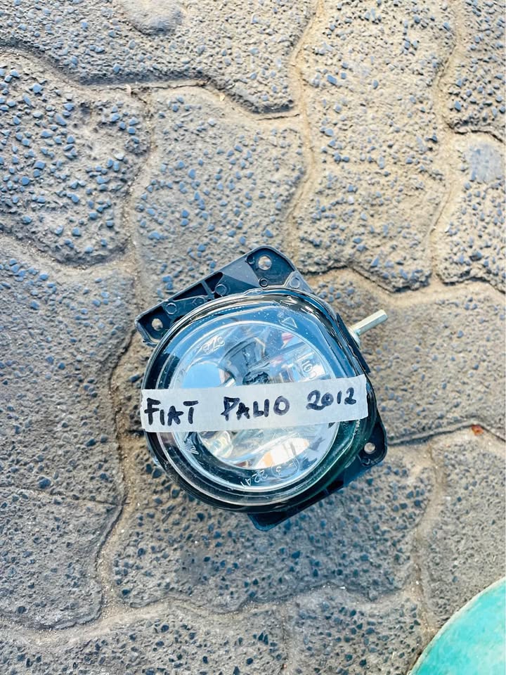 Fiat Palio fog light 2012 - Private Seller Fiat Palio fog light 2012 - Private Seller