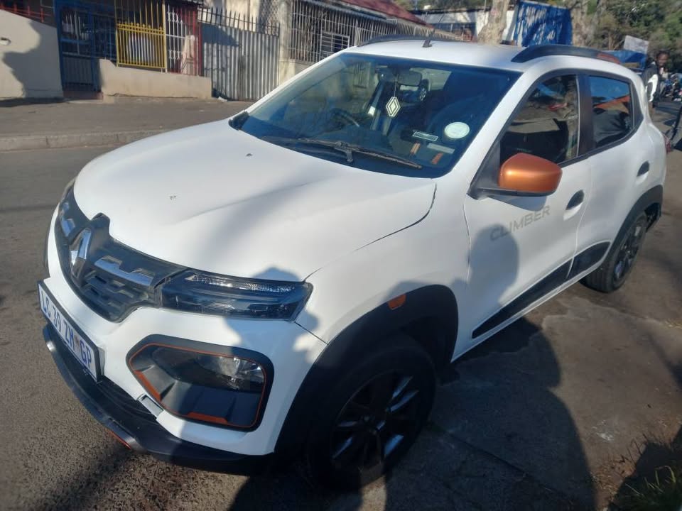 2024 Renault Kwid Climber 1.0 Automatic, White, Petrol, Spere key, Service book,
