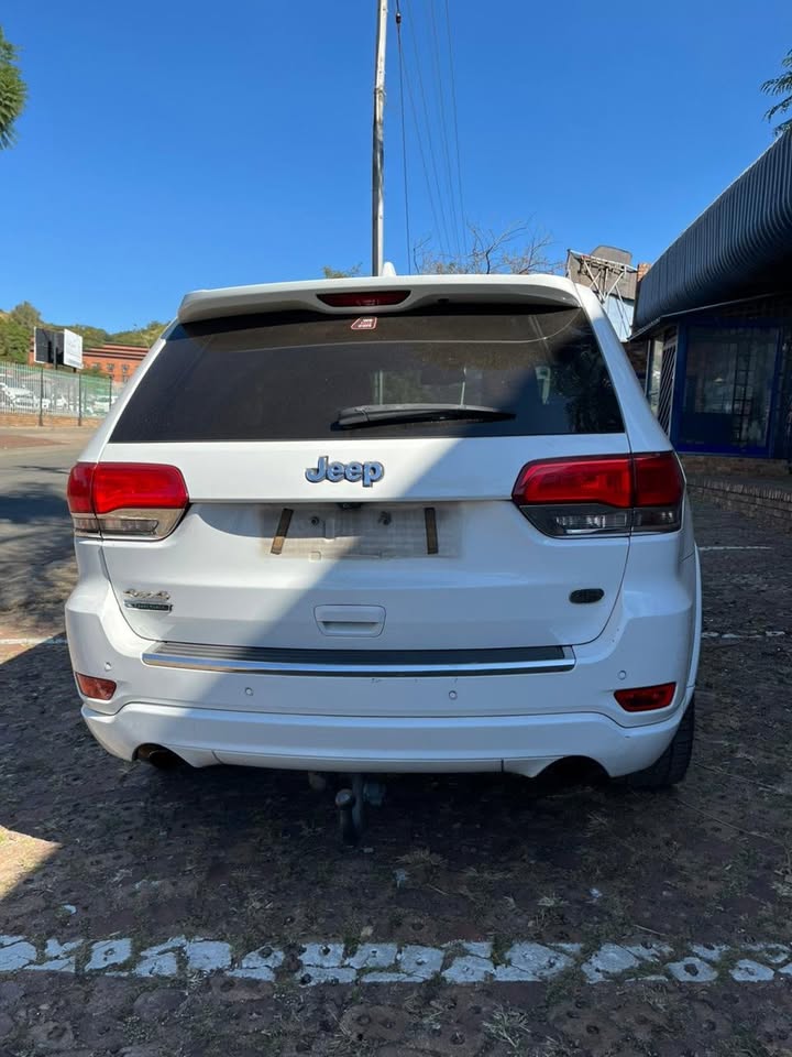 We are stripping this vehicle 2014 Jeep Grand Cherokee 3.0 Crd Wk2 - Private Seller We are stripping this vehicle 2014 Jeep Grand Cherokee 3.0 Crd Wk2 - Private Seller