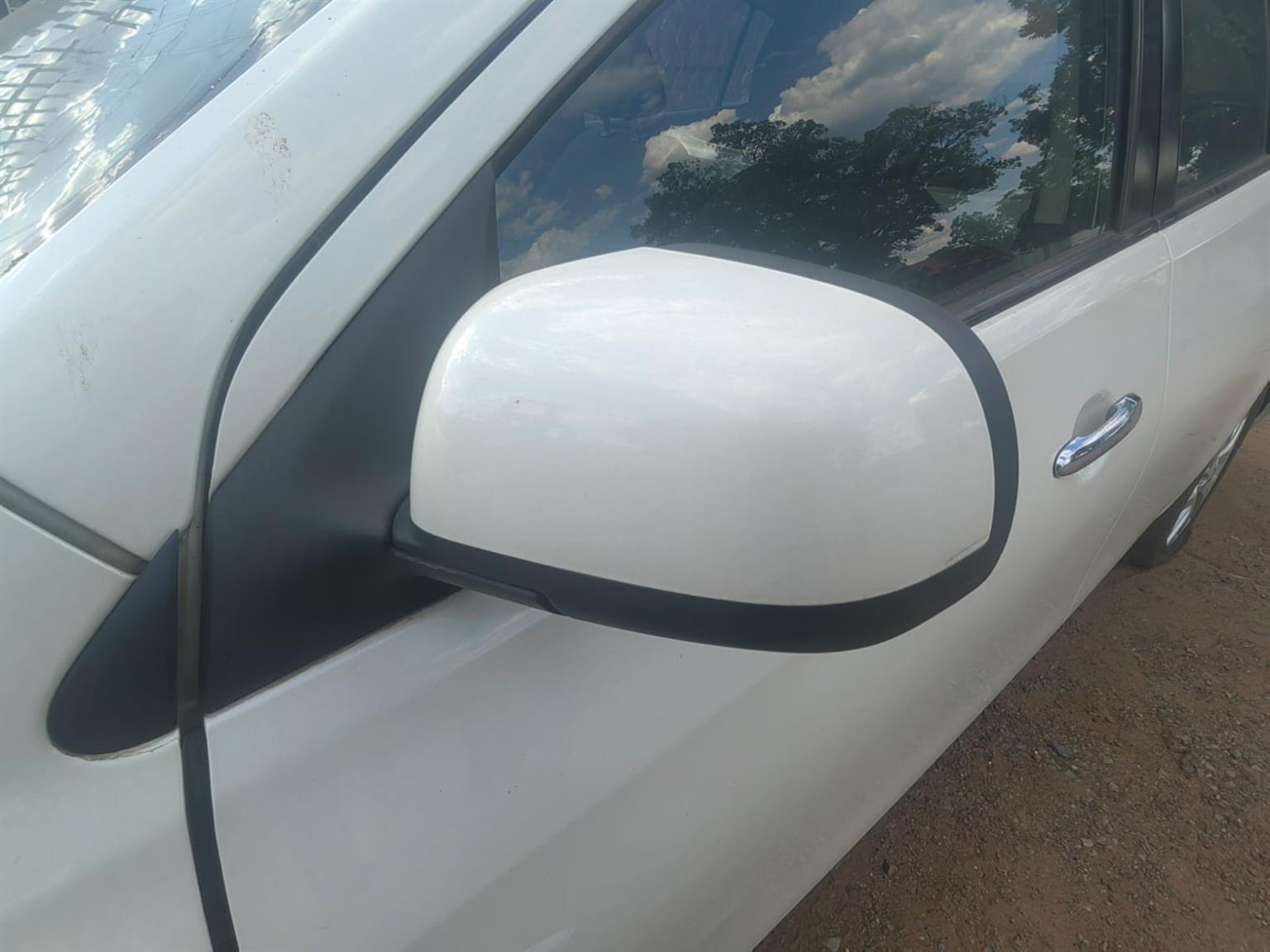 Used side/door mirrors for Nissan Almera 2005 for sale