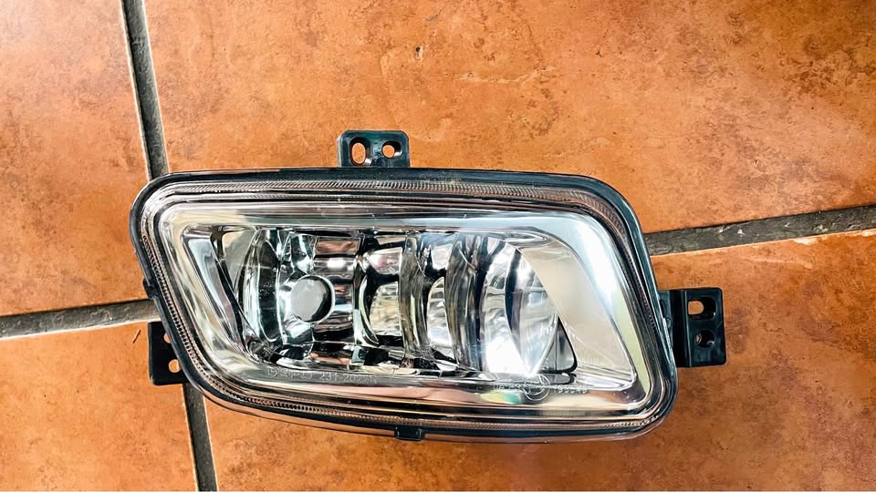Ford Ranger T7 fog light Ford Everest fog light - Private Seller Ford Ranger T7 fog light Ford Everest fog light - Private Seller