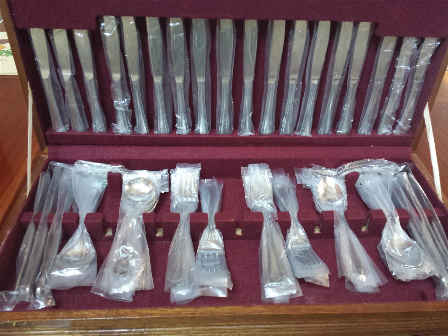 Crockery and cutlery
