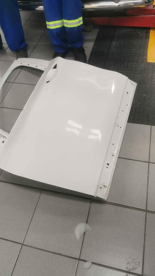 Left front door shell for BMW X1 F48 - Private Seller Left front door shell for BMW X1 F48 - Private Seller
