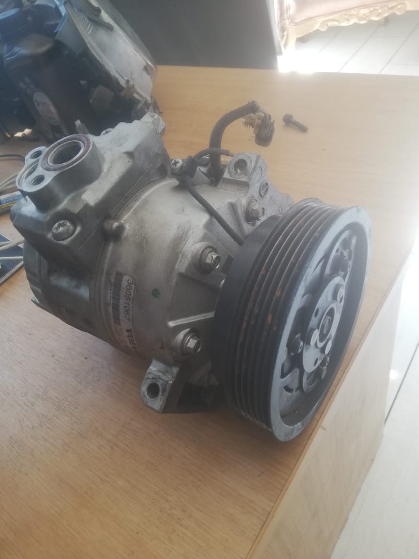 VOLVO S80/XC90 B6324S AIRCON PUMP FOR SALE - Private Seller VOLVO S80/XC90 B6324S AIRCON PUMP FOR SALE - Private Seller