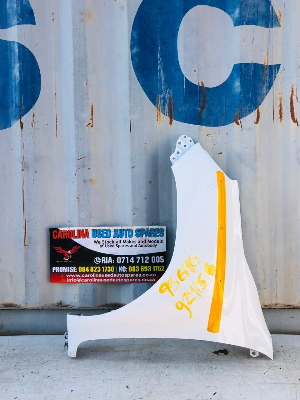 Toyota Hilux Gd6 left side fender (2016-2022) - Private Seller Toyota Hilux Gd6 left side fender (2016-2022) - Private Seller