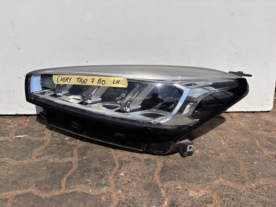 Chery Tiggo 7 Headlight - Private Seller Chery Tiggo 7 Headlight - Private Seller