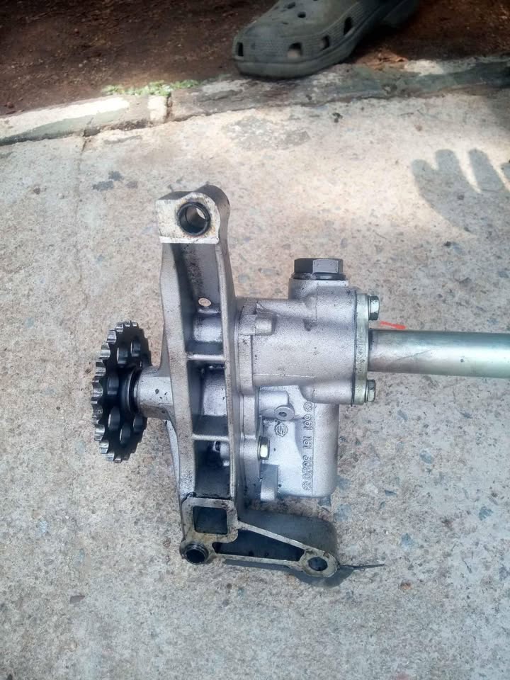 Ssangyong Diesel Oil pump - Private Seller