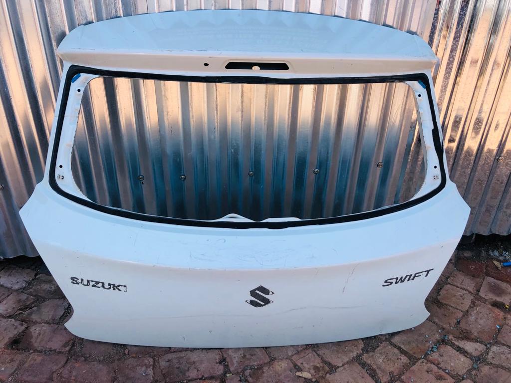 Suzuki swift tailgate - Private Seller