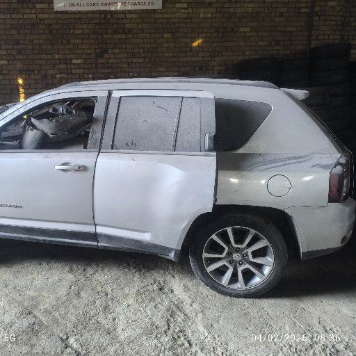 stripping Jeep compass SUV spare parts - Private Seller stripping Jeep compass SUV spare parts - Private Seller