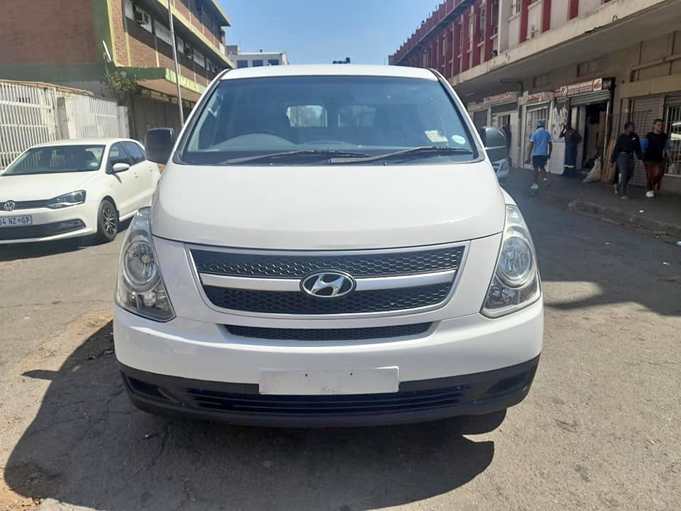 2014 HYUNDAI H1 BUS 2.5 AUTOMATIC PANEL VAN EXCELLENT CONDITION