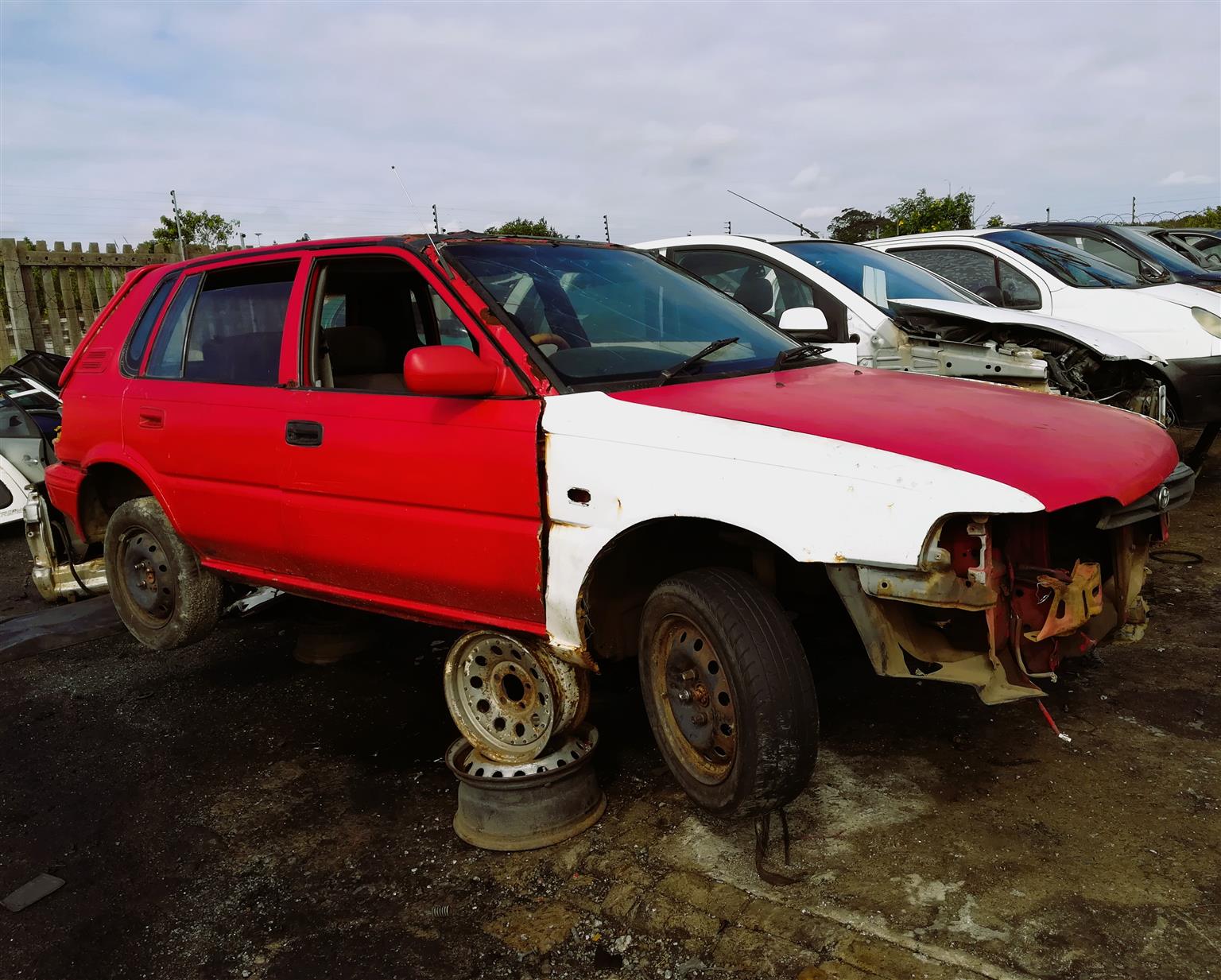 1998 Toyota Conquest – Stripping for Spares
