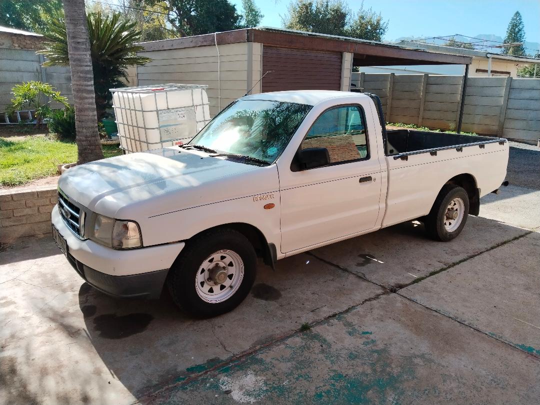Ford Ranger Model 2004