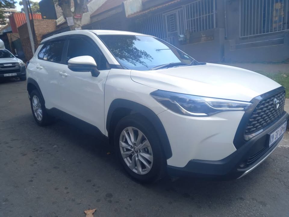 2022 TOYOTA COROLLA CROSS 1.8 PETROL, AUTOMATIC, WHITE COLOR, MILEAGE