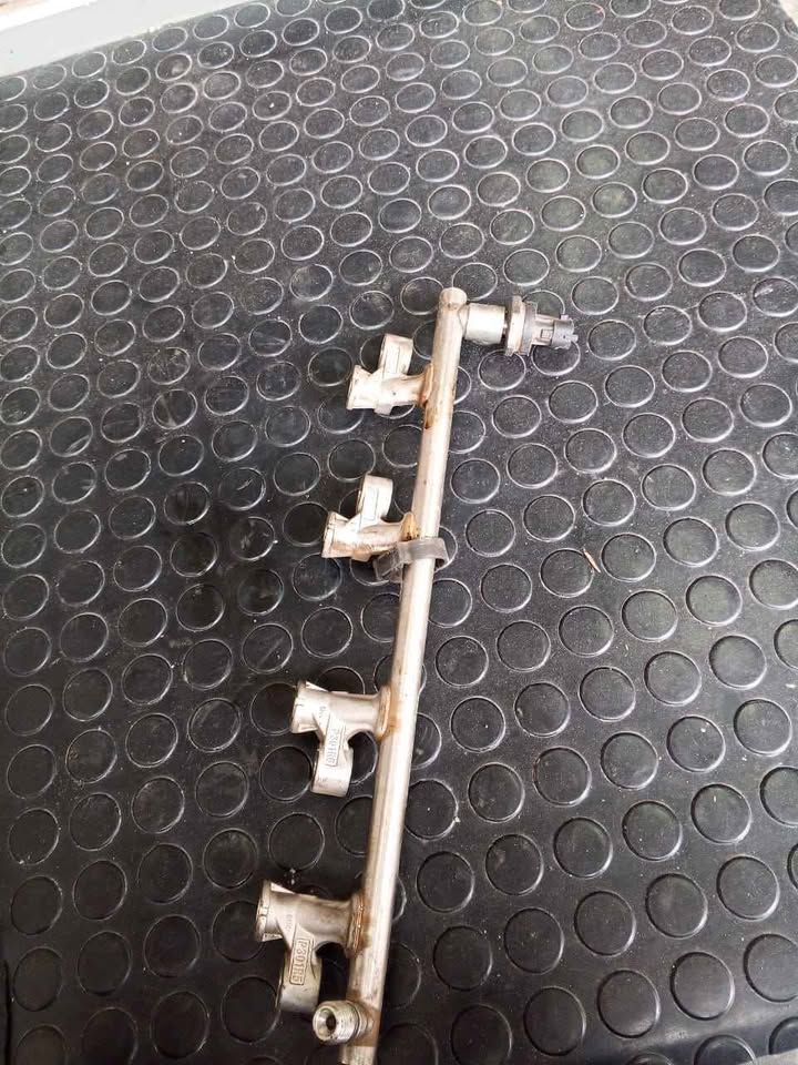 Mazda 2 Skyactive P520 Engine  Injector rail.. - Private Seller