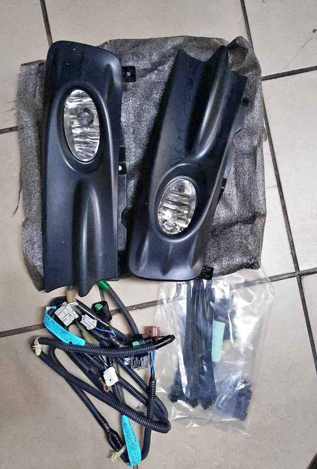 Complete Honda Access fog light kit OEM original with switch,cables,screws and cable ties Set - Private Seller Complete Honda Access fog light kit OEM original with switch,cables,screws and cable ties Set - Private Seller