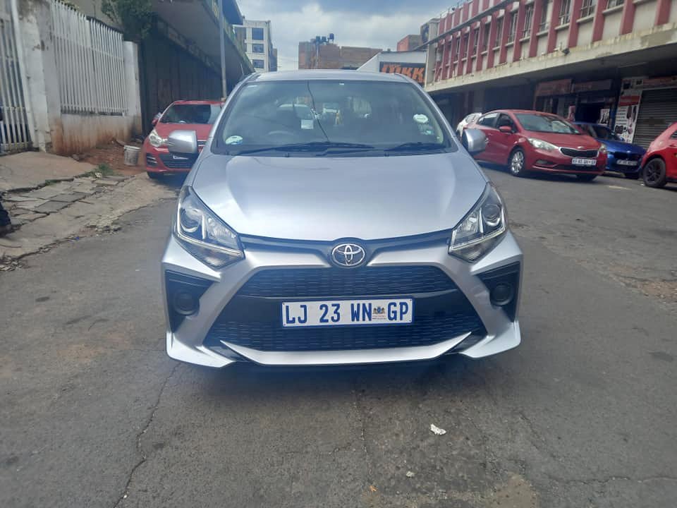 2021 TOYOTA AGYA 1.0 PETROL,  MANUAL TRANSMISSION, SILVER COLOUR,52000KM