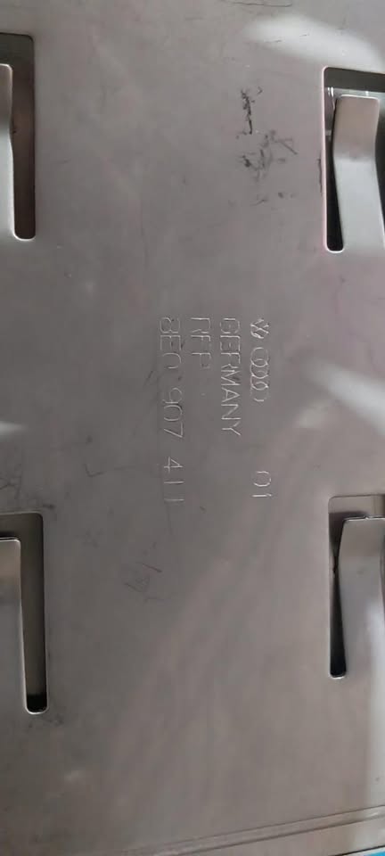 Audi A4 B7 2.0 ECU Computer Box - Private Seller Audi A4 B7 2.0 ECU Computer Box - Private Seller