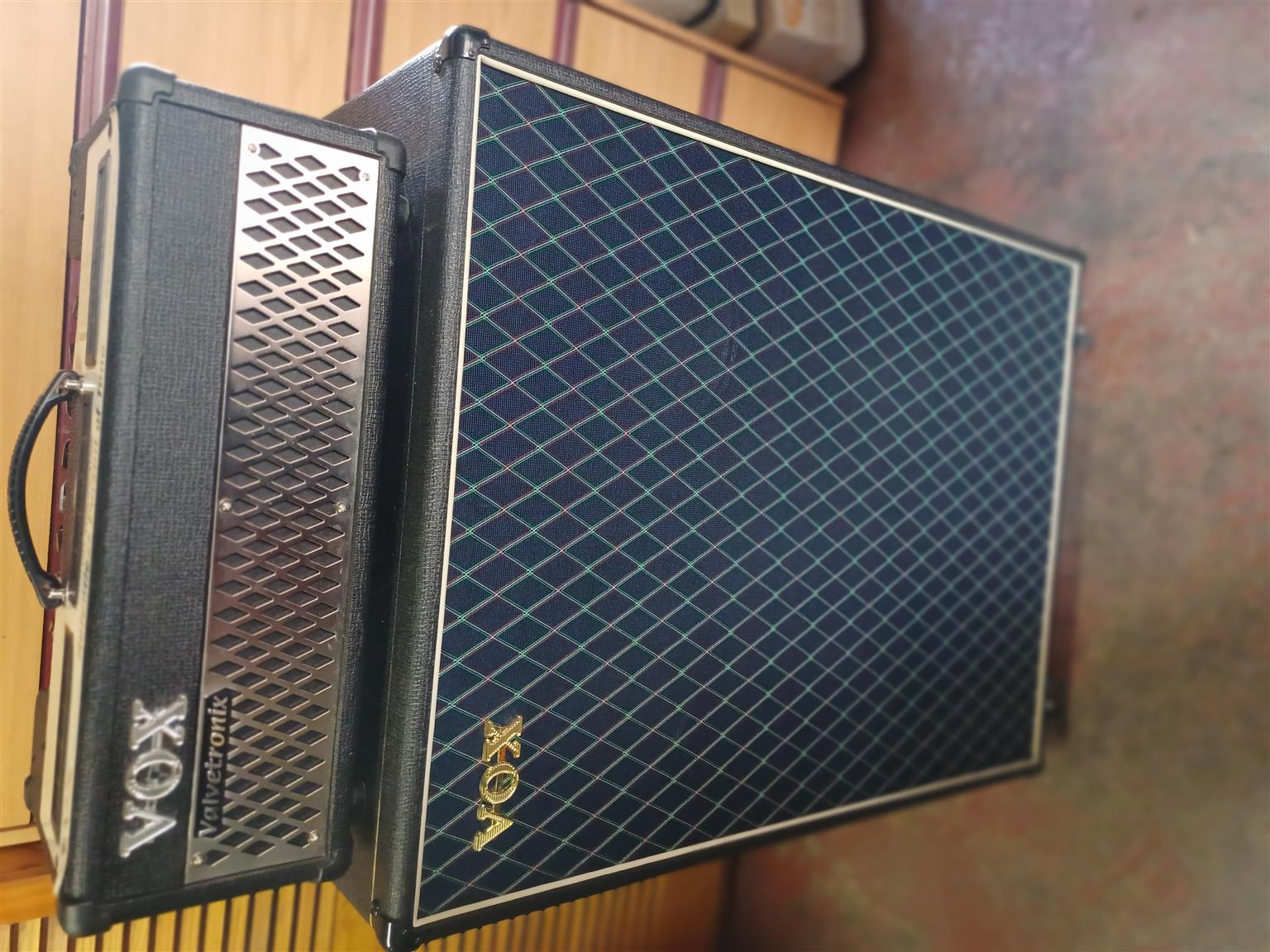 VOX AMP AD100VTH  HEAD AND CAB
