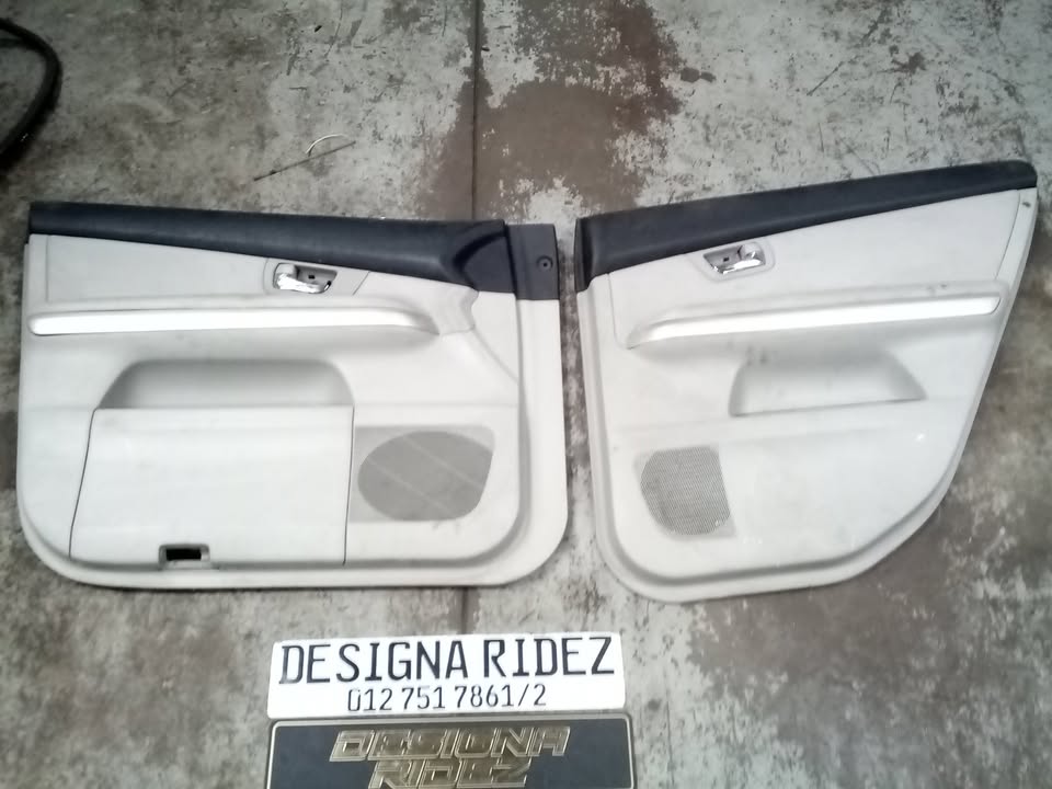 LEXUS RX400H/RX300H DOOR PANELS - Private Seller LEXUS RX400H/RX300H DOOR PANELS - Private Seller